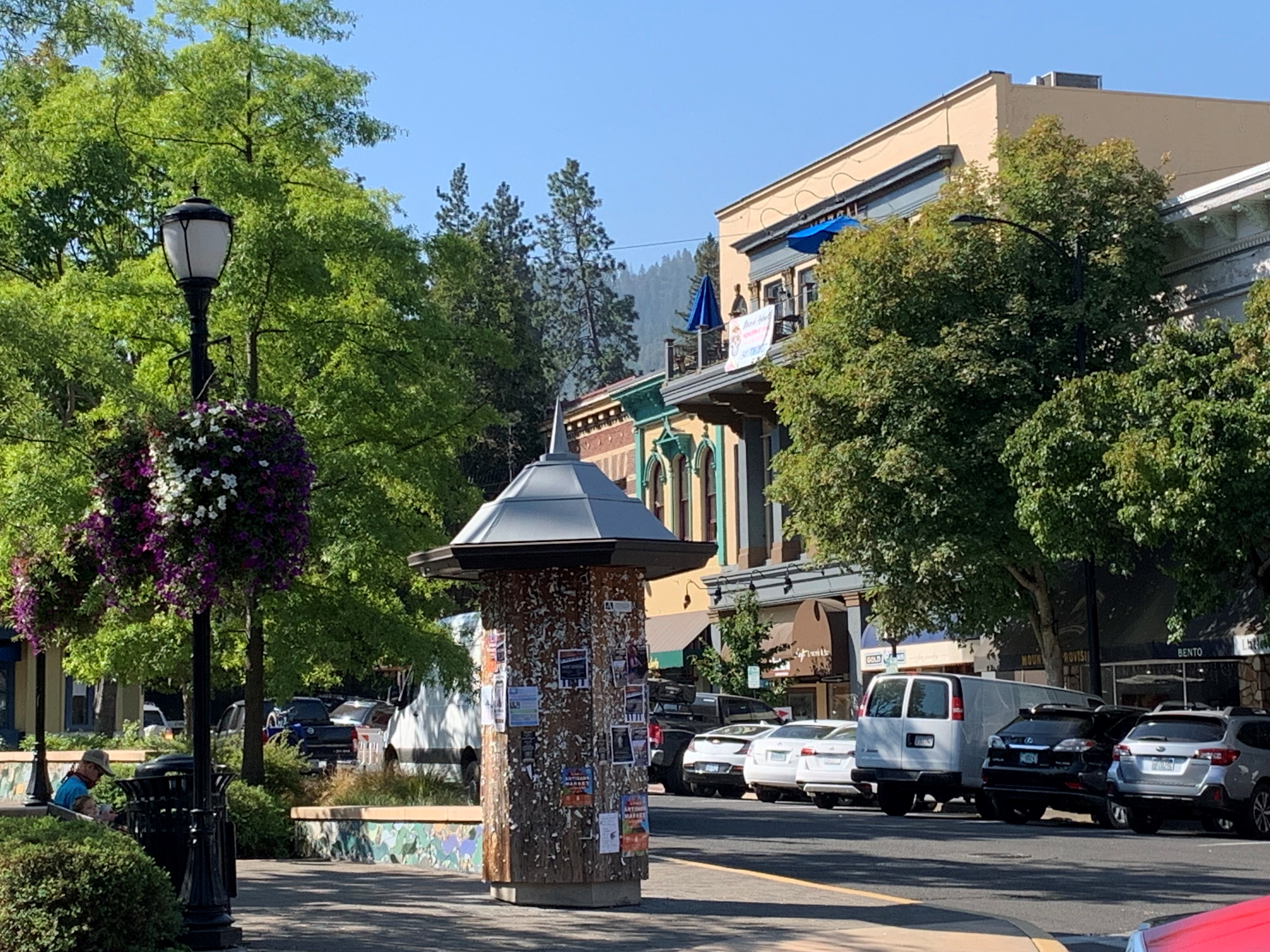 Visiting Ashland Oregon – What To Do During a Pandemic
